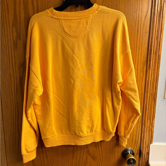 American Eagle Long Sleeve Yellow Skeleton Butterfly - Picture 4 of 6